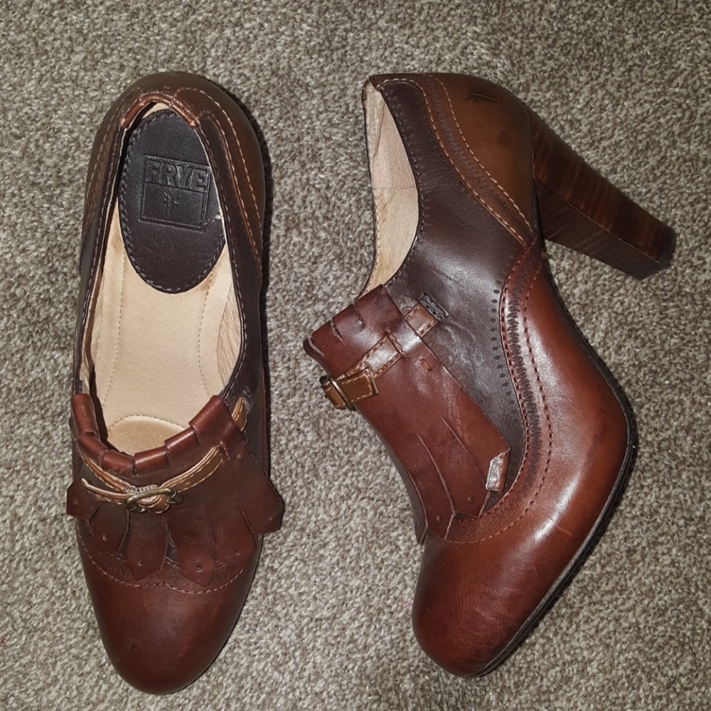 💕CCO💕 Frye Miranda Kiltie Oxford Heels